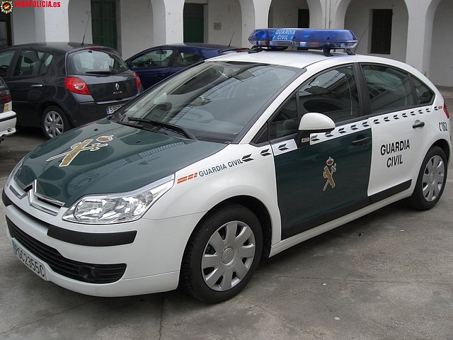 Club Almera - COCHES NISSAN DE LA GUARDIA CIVIL - Novedades Del Mundo ...