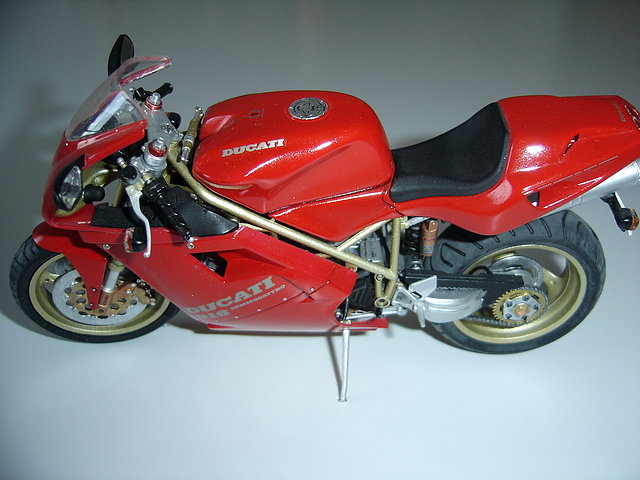 Yoryi (puntocom) - Modelismo y Maquetas - DUCATI 916 DESMOQUATTRO -  Proyectos terminados