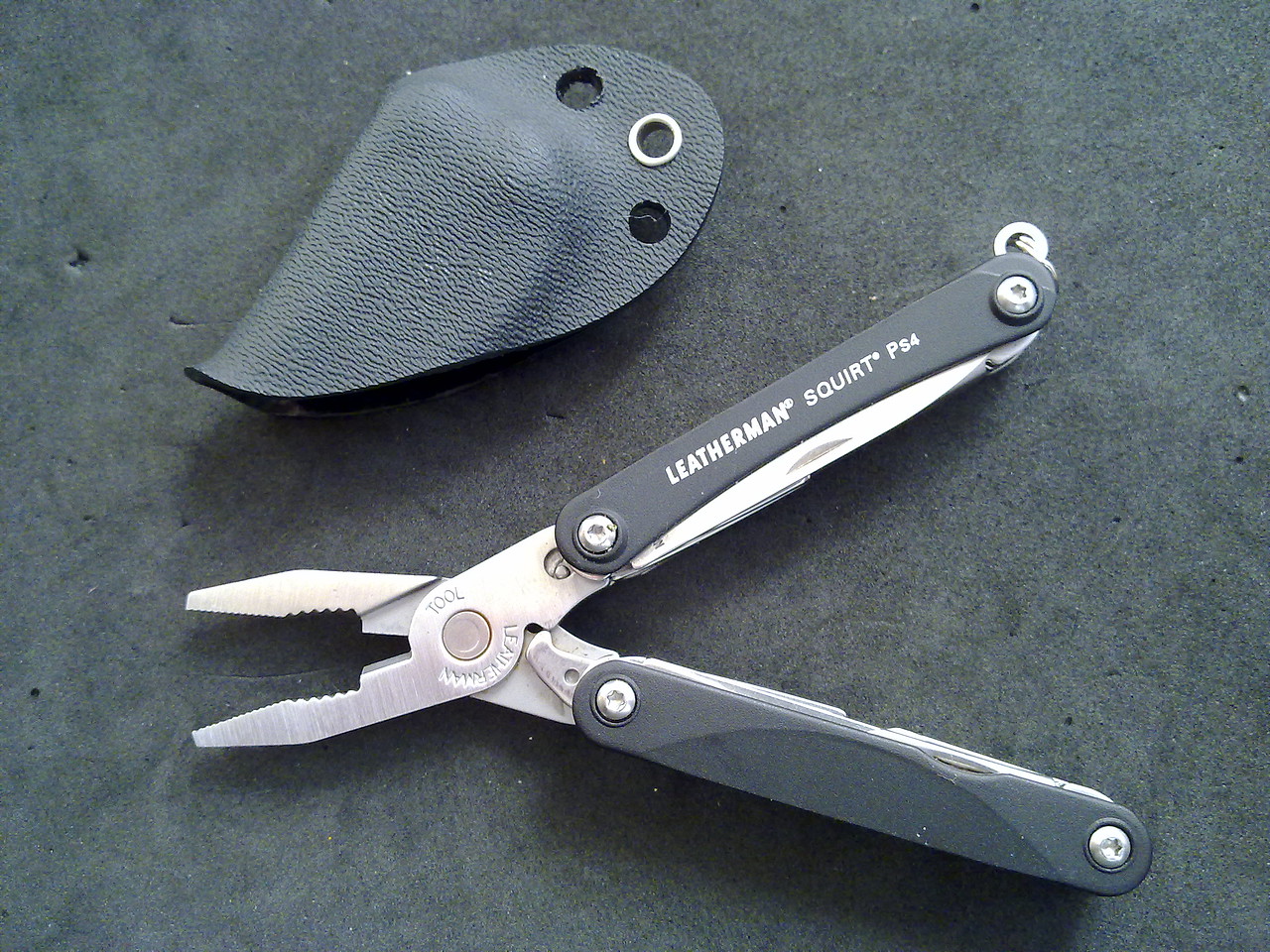 Navaja leatherman Squirt ES4