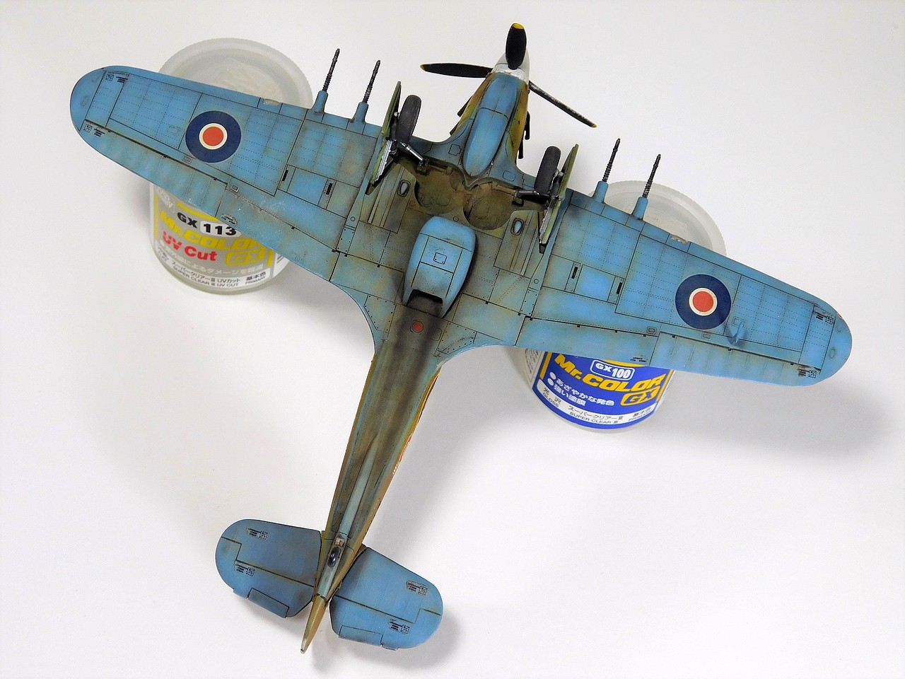 Unosetentaydos Hawker Hurricane Mk Iic Revell Aviacion Pf