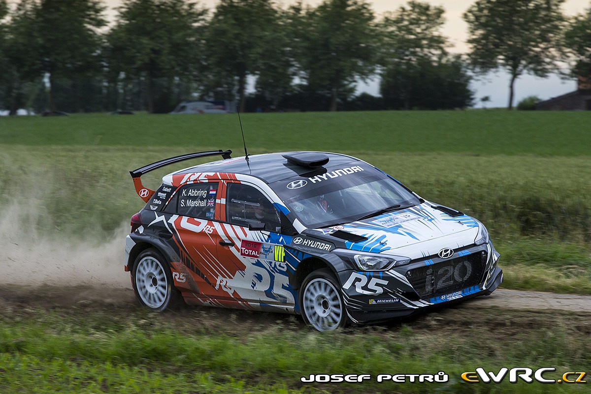 Hyundai i20 WRC Jump