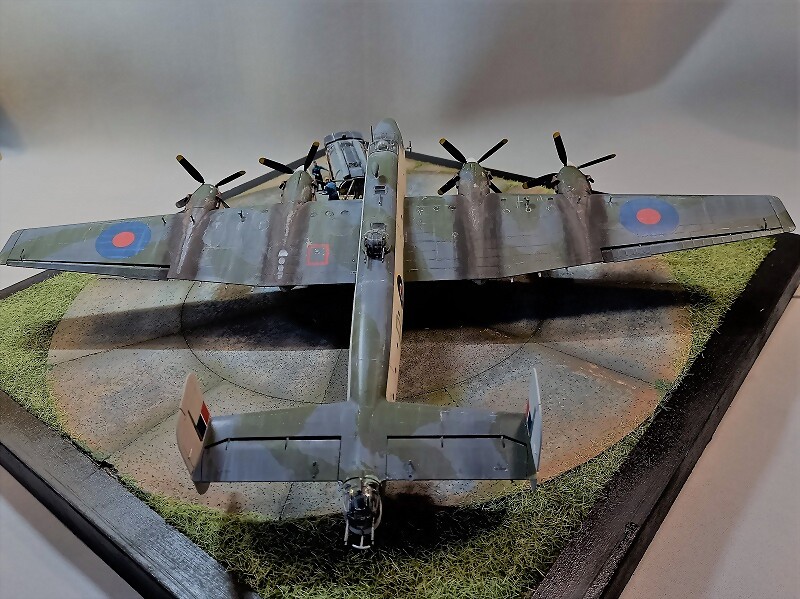 Unosetentaydos - HANDLEY PAGE HALIFAX B.Mk.II REVELL 1/72 - AVIACION (1 ...