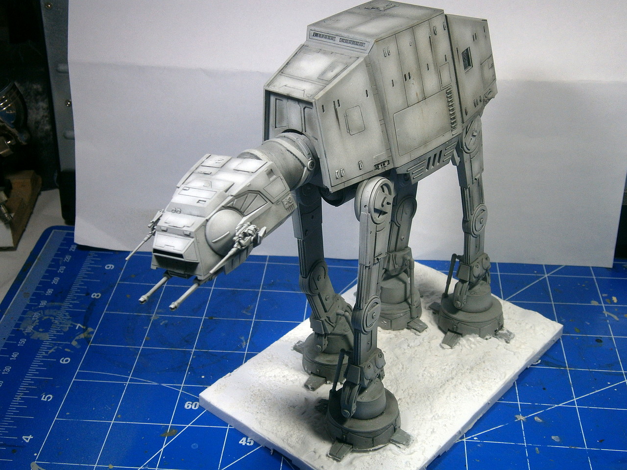 Maqueta Bandai Star Wars Maqueta 1/144 AT-AT con 1001hobbies (Ref