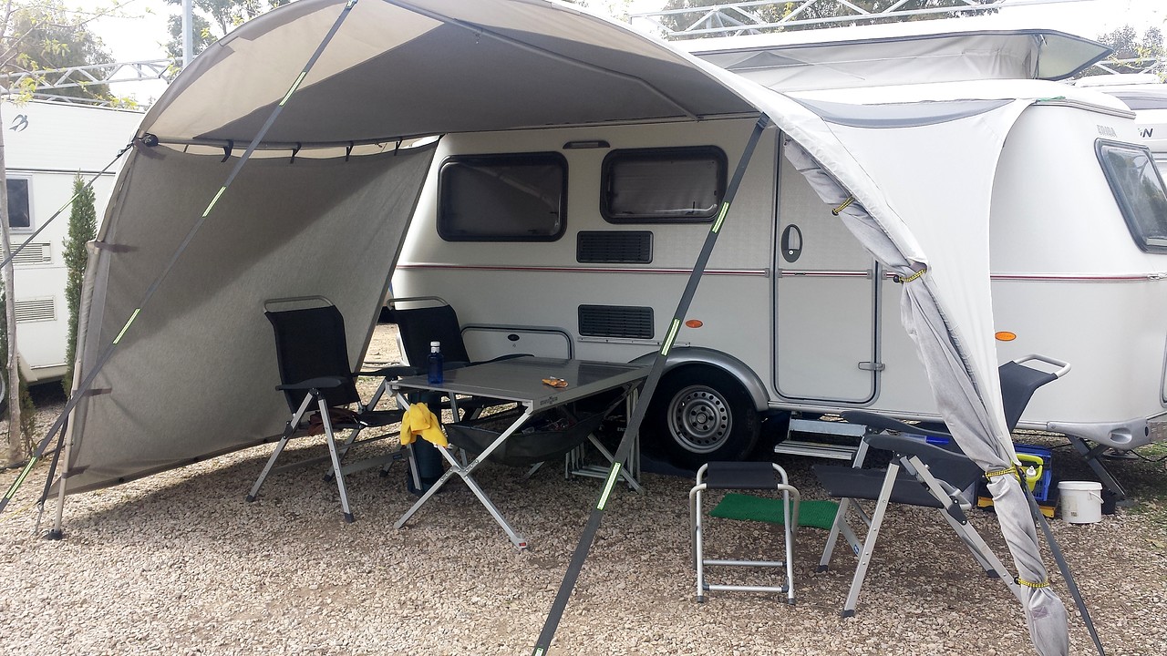 el foro de las eribas - ¿ Para todos los mover hacen falta adaptadores (  soportes) o sólo para el Enduro? - Exterior : Toldos Mover Lona techo  Placas solares Estabilizador Baterias Antirrobos Portabicis