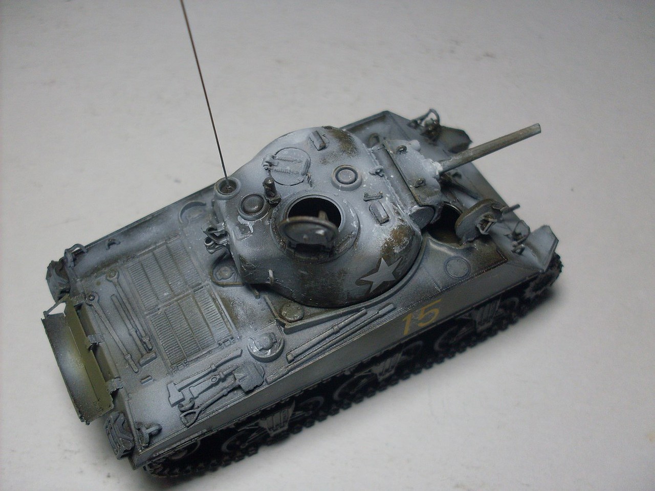 unosetentaydos - Invernal!! M4A3-Sherman (105mm) VVSS - Dragon - 1/72 ...