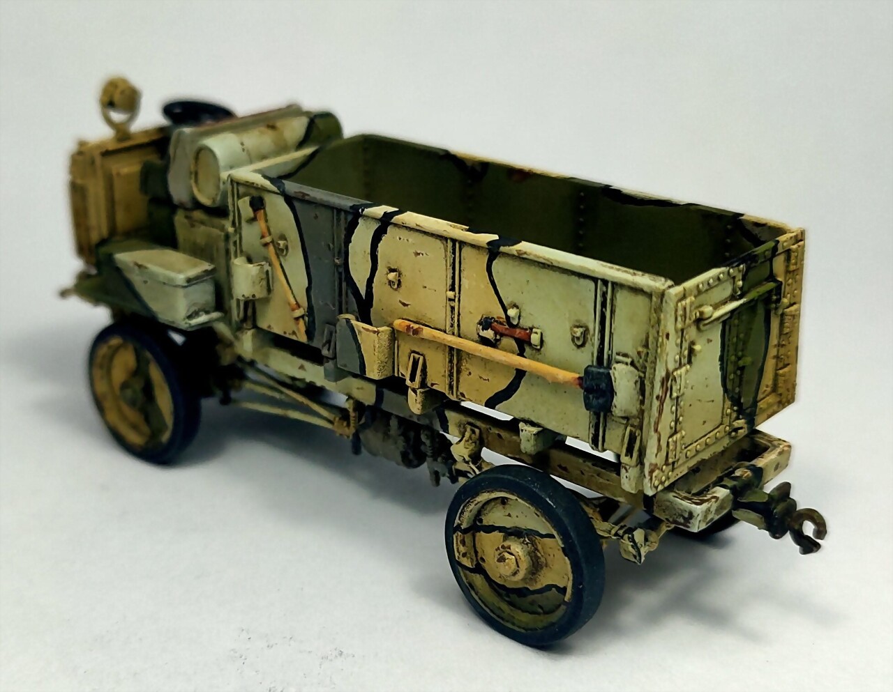 Unosetentaydos - FWD Model B 3-ton US Army Ammunition Truck Roden 1/72 ...