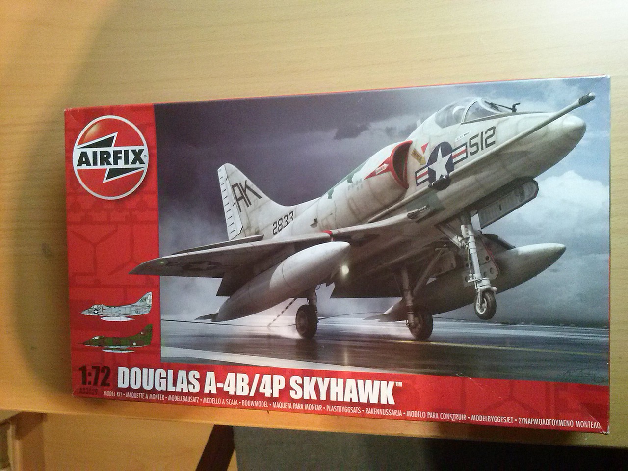 Unosetentaydos - Douglas A-4 B Skyhawk (Airfix) - AVIACION (1:72) PD