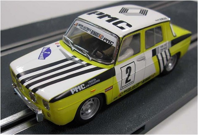 scalextric renault 8