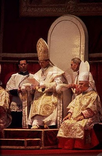 Ceremonia Y Rúbrica De La Iglesia Española El Fanón Papal Insignias Papales 