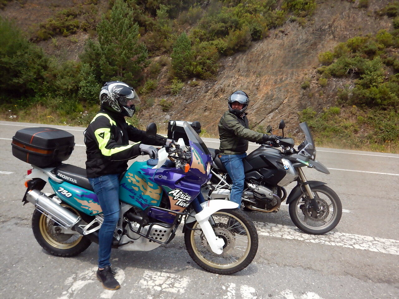 Africa Twin Club España - La Descarga de Cangas del Narcea. Increíble -  Crónicas