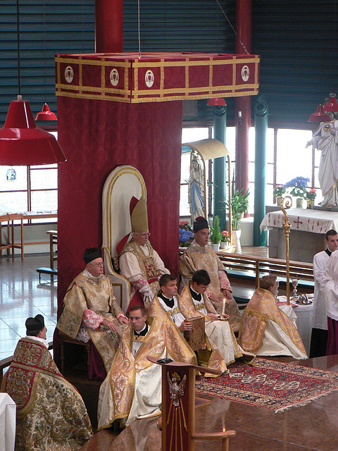 Ceremonia Y Rúbrica De La Iglesia Española - ORDENACIÓN SACERDOTAL - Orden