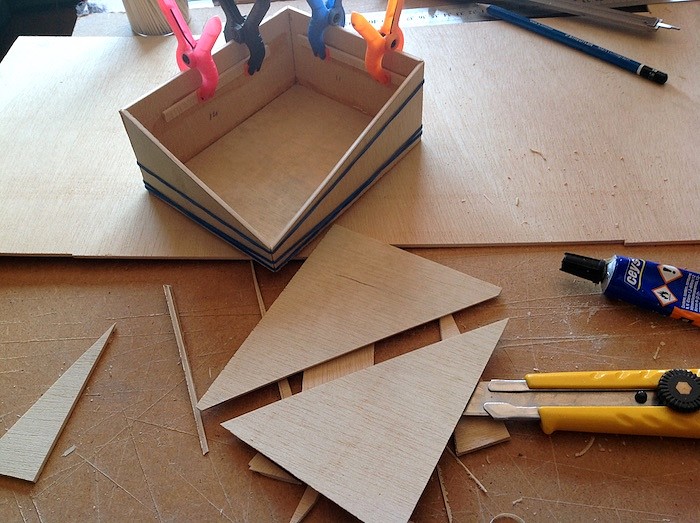 Miniaturas JM » Cuaderno de Notas » Tutorial para la Construccion de Peanas  de Madera con Pedestal