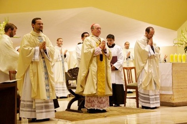 Ceremonia Y Rúbrica De La Iglesia Española - ORDENACIÓN SACERDOTAL - Orden