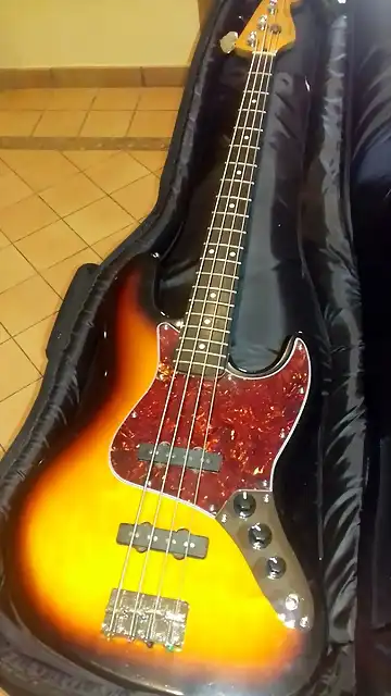 Fender1