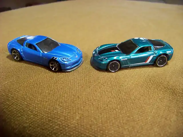 Corvette C6 Grand Sport HOT WHEELS (2)