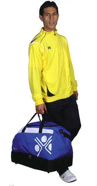 chandal amarillo cejudo