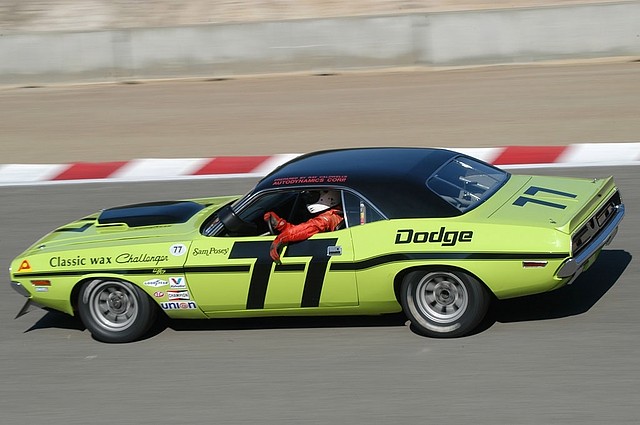 Dodge Challenger - 2