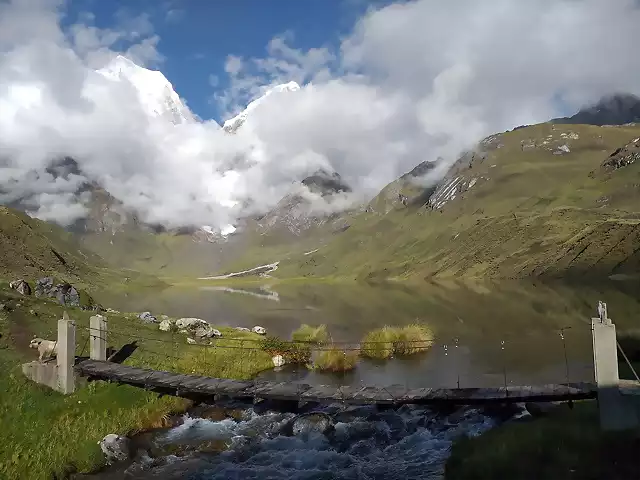 Trekking Cordillera Huayhuash Peru - By: Peruvian Mountains