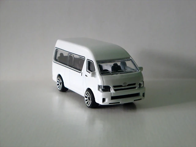 2014 Toyota Hiace (3) (Copiar) 2014 Toyota Hiace (3) (Copiar)