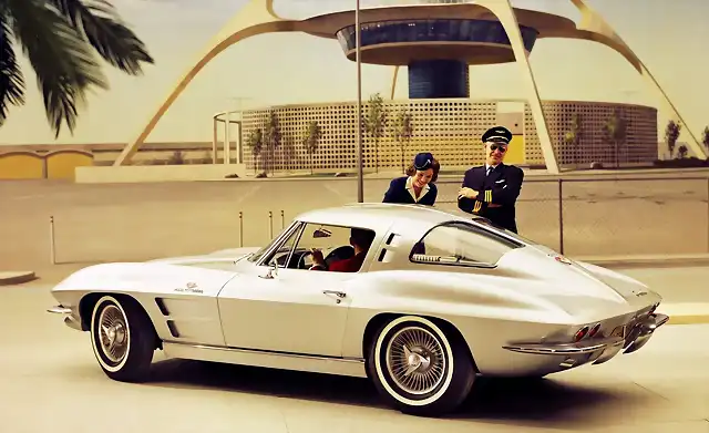 corvette-1963-sting-ray-rear-view-lax-1024x626