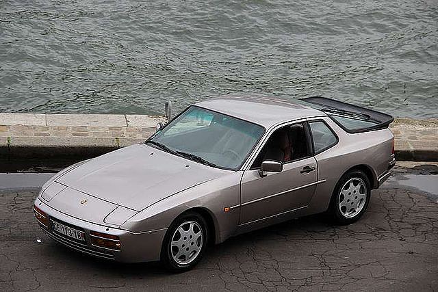 944t