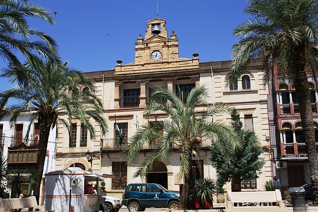 001, ayuntamiento