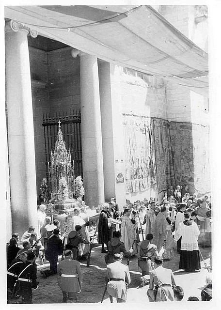 ALBA-PA12198-Corpus de 1953-Calle Cardenal Cisneros