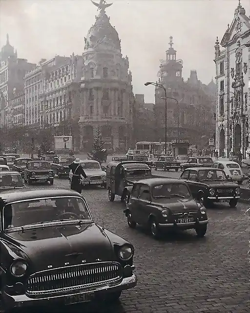 Madrid c. Alcal? - Gran Via Edificio la Union y el Fenix    foro 850