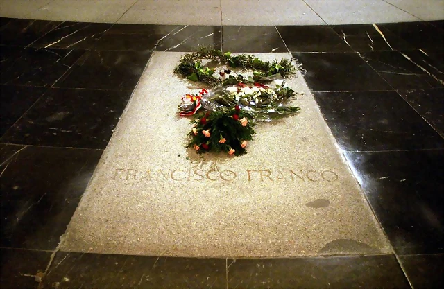 AQUI ESTA EL CUERPO DE FRANCO