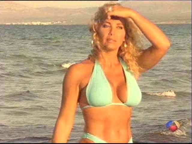 norma duval bikini azul 2000 capturada