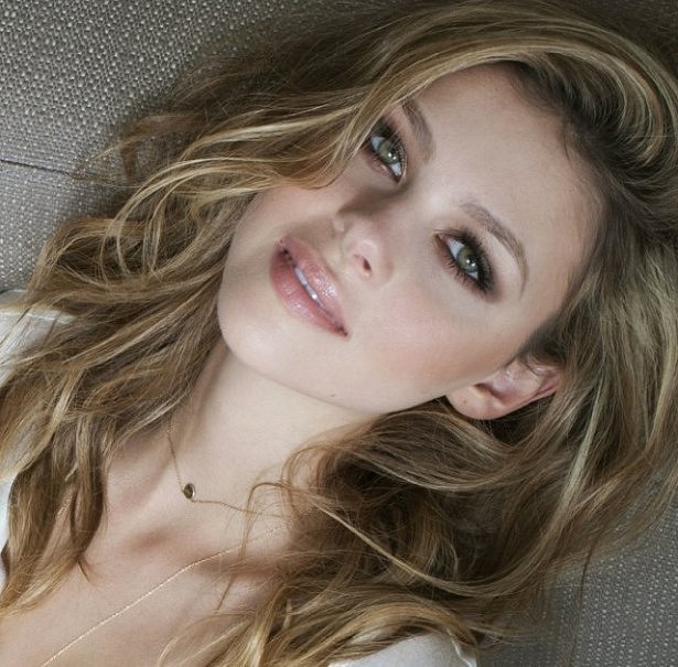 nicola-peltz-2_0-615x605