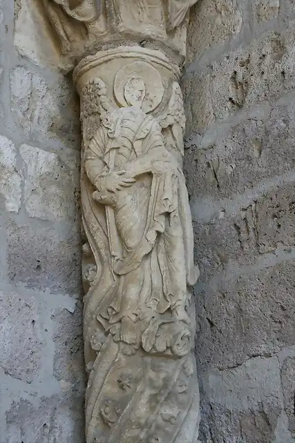 CARRION DE LOS CONDES (PALENCIA) .IGLESIA DE SANTIAGO.ROMANICA S.XII.CAPITEL PORTADA Y COLUMNA