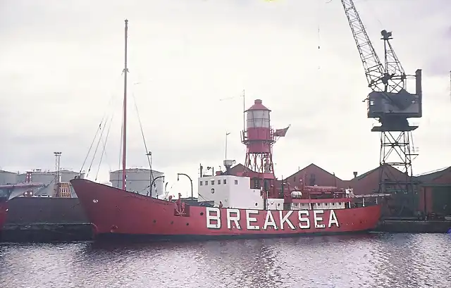 Former_Breaksea_lightvessel