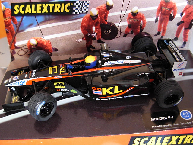 11 MINARDI PS02