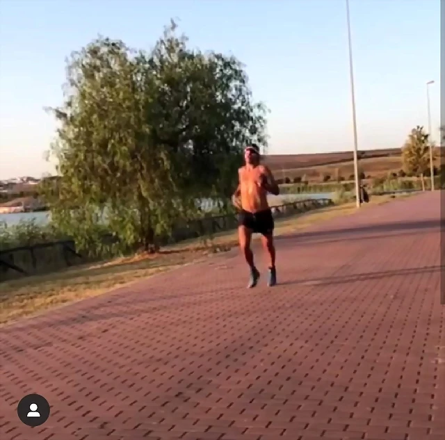 Video Hugo IG 25-7-2019 (2) Video Hugo IG 25-7-2019 (2)