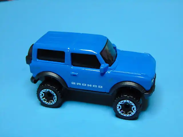 Bronco '21 Hot Wheels 19675