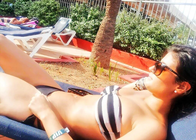 Ibiza 3-7-2013 Mar?a en la piscina Ibiza 3-7-2013 Mar?a en la piscina