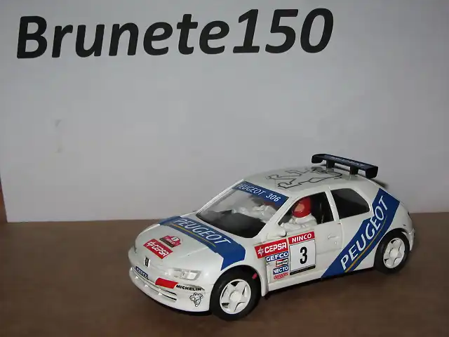 27 PEUGEO 306 MAXI WHITE NINCO