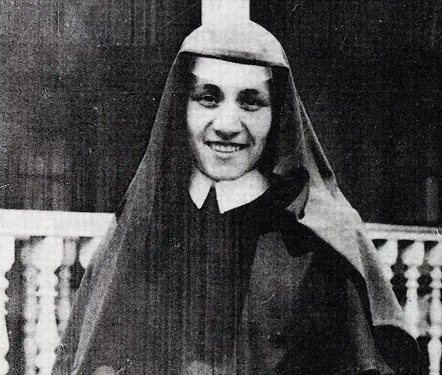 Mother-Teressa-as-a-Loreto-nun