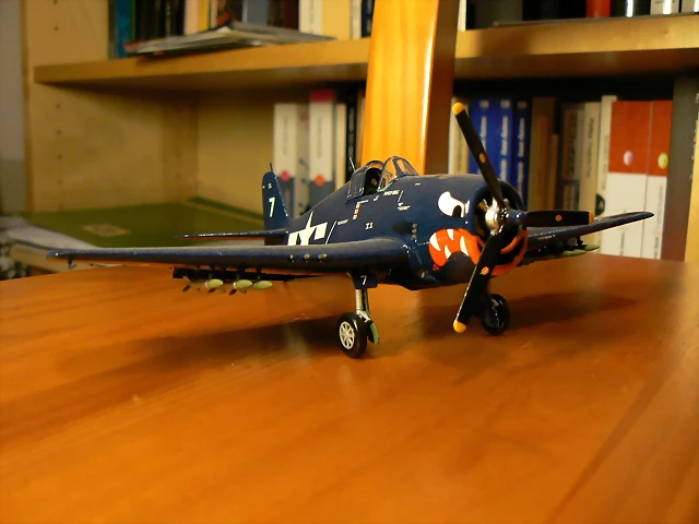 F6F5_7_002 F6F5_7_002