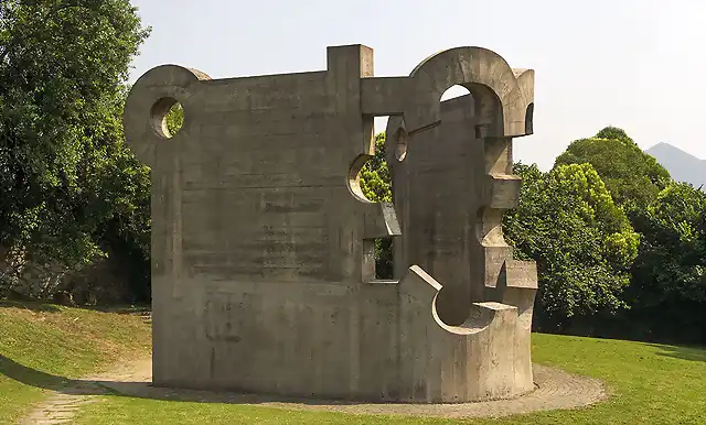 parque-pueblos-europa-chillida