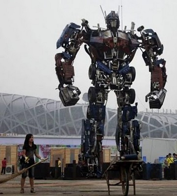 Optimus robot[1]