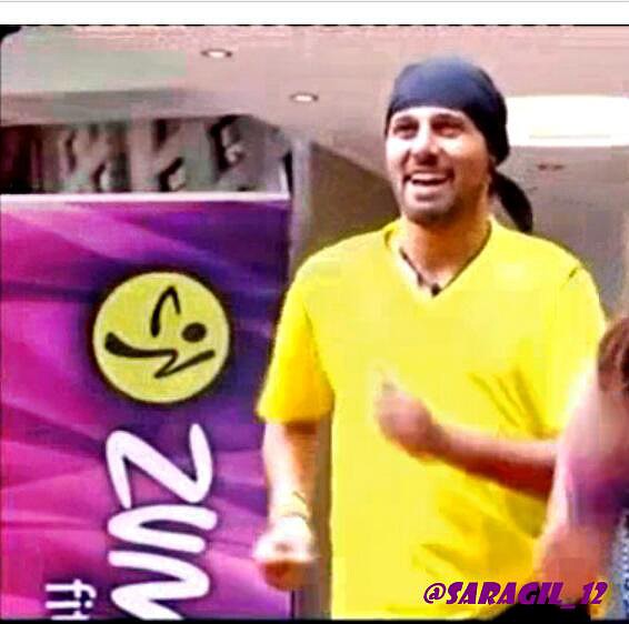 Zumba (4) Zumba (4)