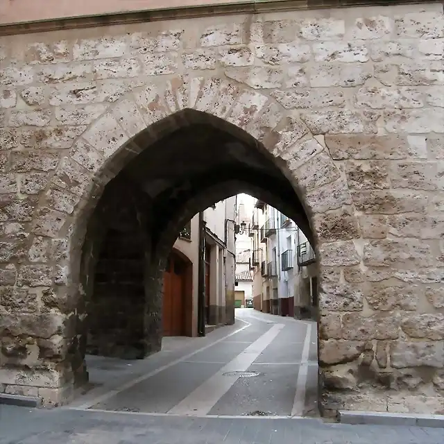 montalban-castillos-cid-murallas-portal-de-daroca-detalle-alcjpg