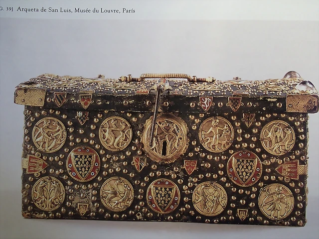 arqueta de San Luis, 1234-1237. Mus?e du Louvre arqueta de San Luis, 1234-1237. Mus?e du Louvre