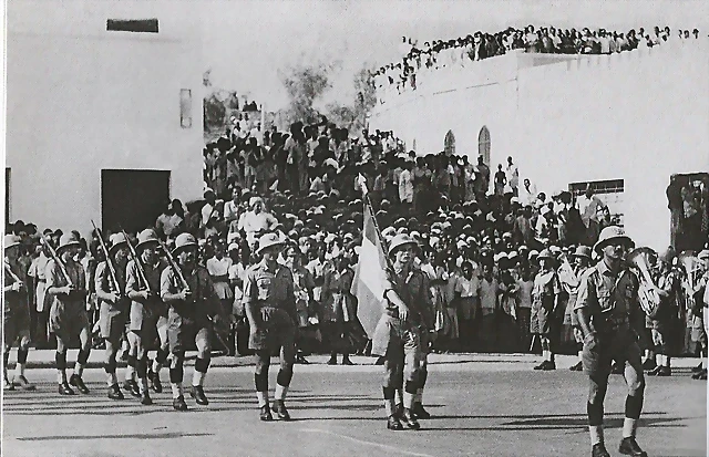 tropas italianas desfilan en Mogadiscio en 1940. Con la ocupacin de Etiopa y Ogadn , Mussolini cre la denominada Gran Somalia, que perdi a manos de los ingleses en 1941.