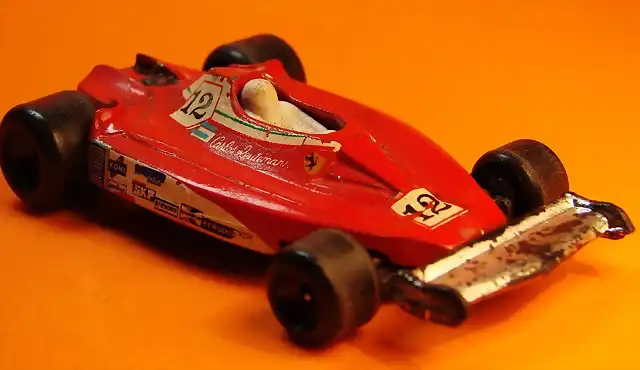 F1 Ferrari 312 T2 ruedas B