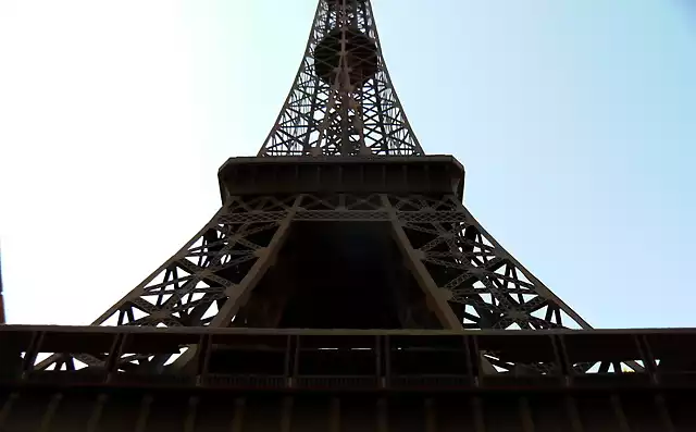 Torre Eiffel 90