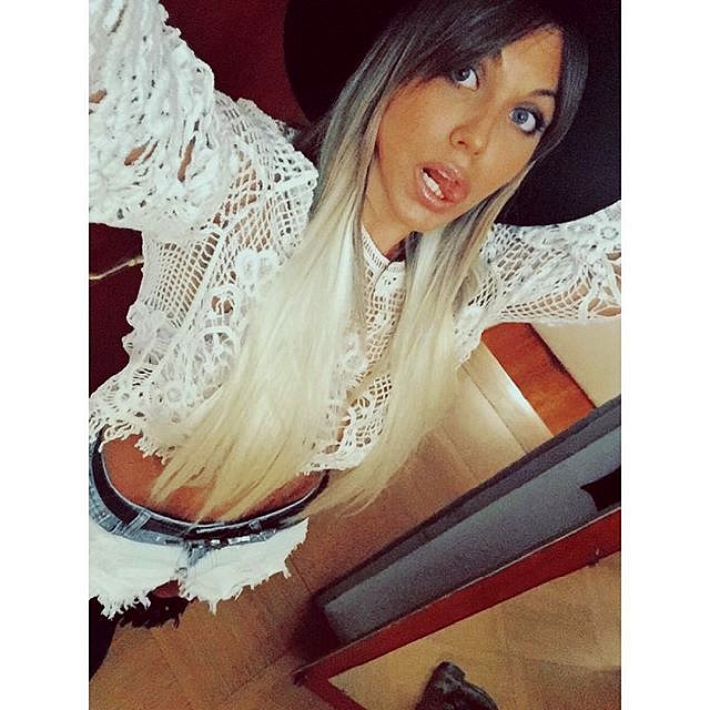 micaellacoco_2015-10-31_20-09-14 micaellacoco_2015-10-31_20-09-14