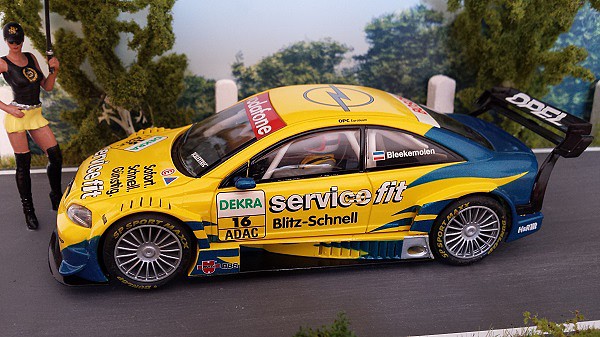 1 OPEL ASTRA V8 COUPE 2004 DTM BLEEKEMOLEN